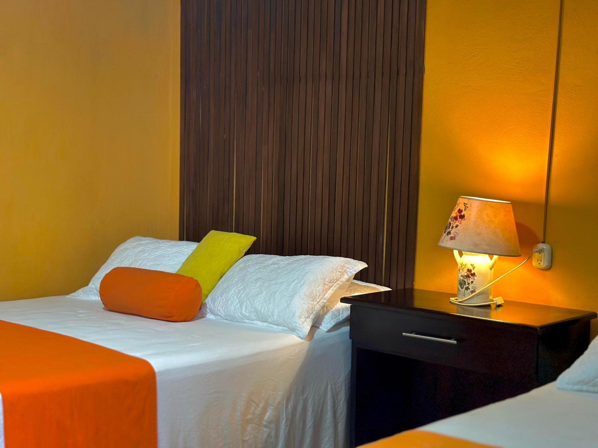 Hotel San Miguel Flores Zimmer foto